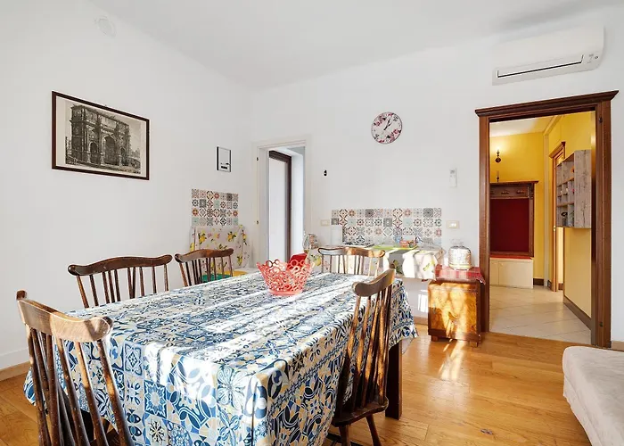 Ca' Mercati Mestre - *